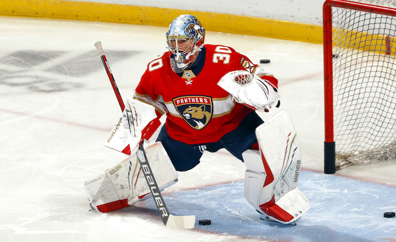 Darien's Spencer Knight spectacular in NHL debut for Florida Panthers